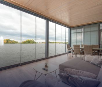 Lakefront Homes For Sale